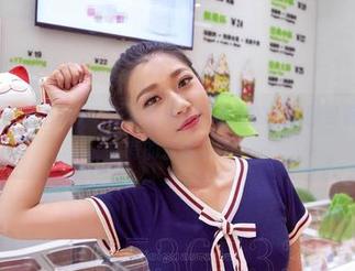 AISS爱丝(钻石版) – 在泳池里，陈雅漫的私房图包卷走了我所有的注意力！