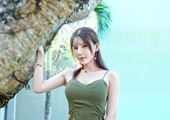 Feilin嗲囡囡 – 这不是简单的白裙，SiByl李思宁的私拍图包，仿佛撩动了某种情绪