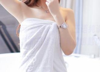 GIRLT果团网 – 圣诞来了！王语纯说，高清写真集才是打开欢乐的钥匙！