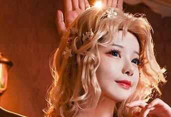 Hachi小芭的豹纹作品集，居然想到了一种奇异的原始气息，真希望能穿上这种衣服出门。