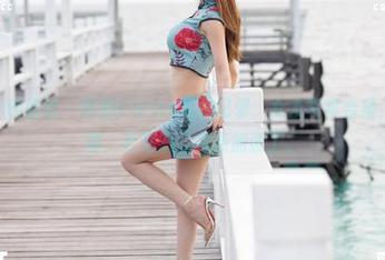 MiStar魅妍社 – 妤薇Vivian私聊记录：女友写真合集，她那么甜，我这心跳有点加速了。