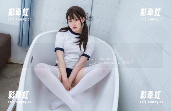 Natsuko夏夏子全套巫女，看了这组图片，我突然有种想要变换身份的冲动？