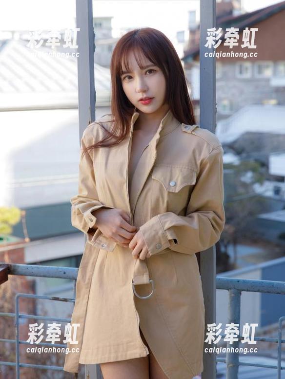 在Seoyool(서율)的Bimilstory里，咖啡馆与高清美图的完美邂逅