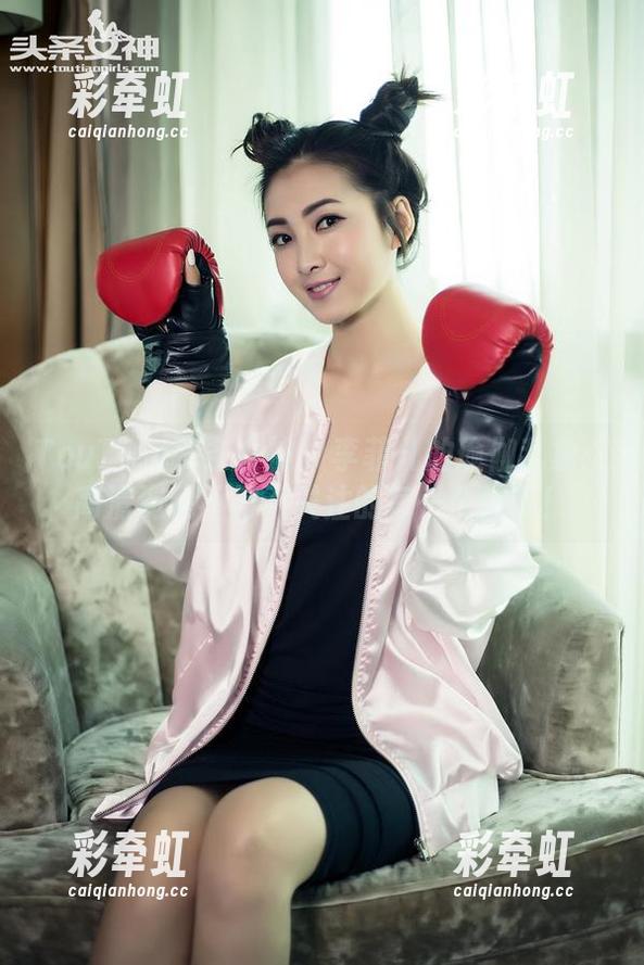 TouTiao头条女神-李菲儿 TouTiao头条女神 - 李菲儿的瑜伽乱象:高清到我不得不关注的每一个细节!