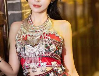 XIAOYU语画界 – 透明的Miki兔，图包更新，简直是隐形与性感的微妙交融。