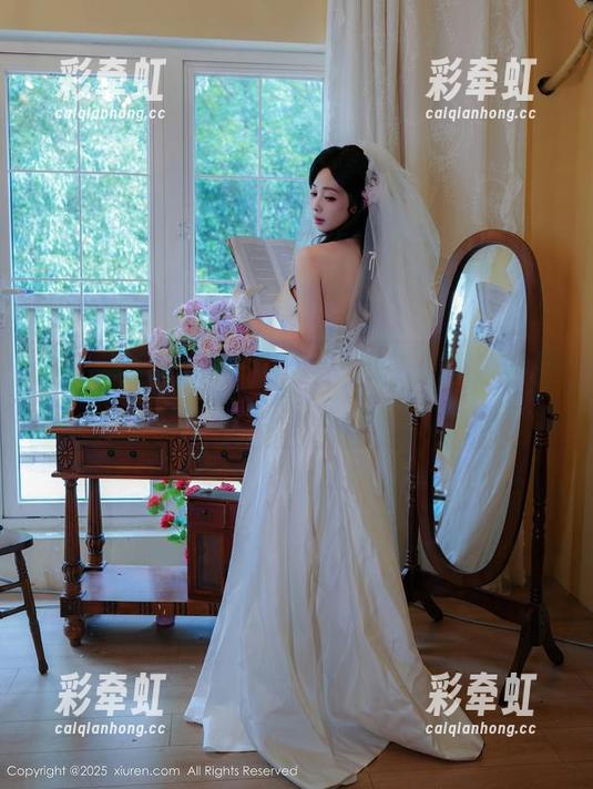 Xiuren秀人网 - UU阿文和他的浴缸实验：等你来网盘取写真！