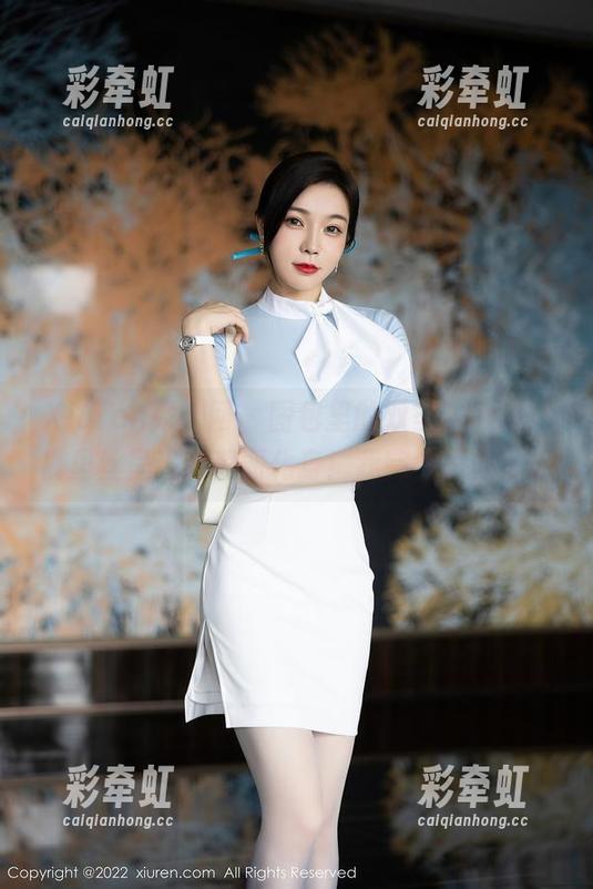 Xiuren秀人网 - 图包里的双笙Alina，裤里丝呈现的美丽化身！我完全是傻了。