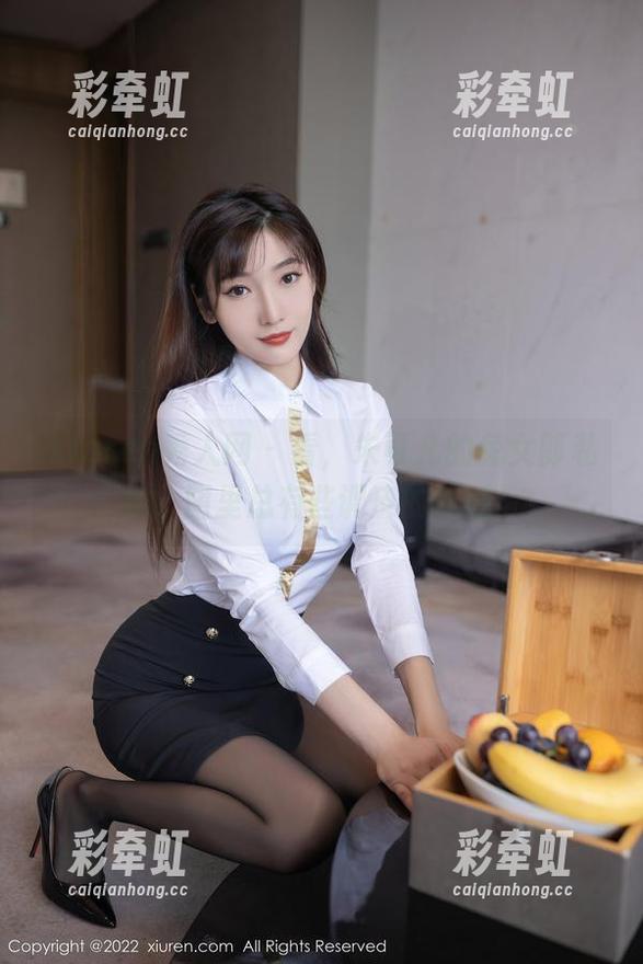 Xiuren秀人网 - 看，朱可儿的兔女郎私拍，图里总有些调皮的味道。