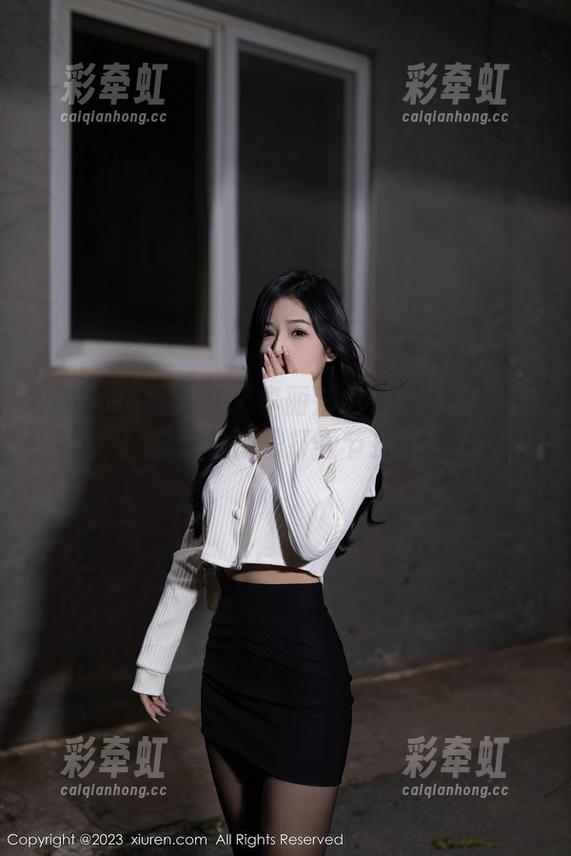 Xiuren秀人网-李丽莎 Xiuren秀人网 - 李丽莎也来水手服派对,原图中海浪打着节拍呢!
