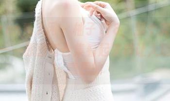 Xiuren秀人网 – 柚子178，那个美脚的姑娘——原图与合集看起来真让人挺不好意思的