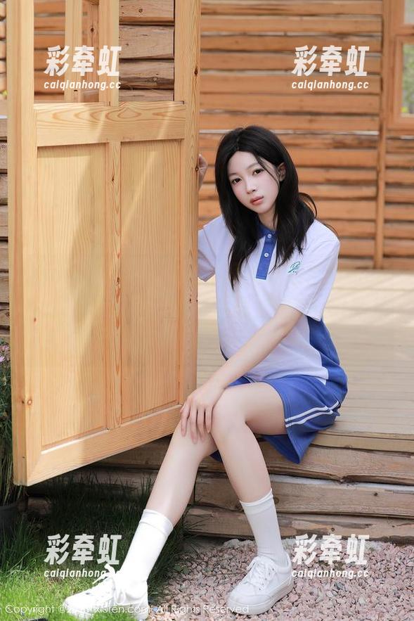 Xiuren秀人网 - 奶牛模式开启，涵涵Luna美图带你飞，快来下载，快来get新技能！