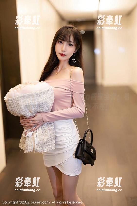 Xiuren秀人网 - 白微Sera居家全套：看似随意，实则设计无处不在！