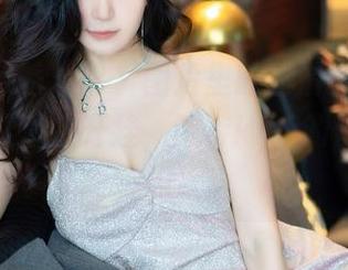 Xiuren秀人网 – 图片里的丝滑感，私房写真效果直接开挂，诗诗kiki的白色光辉在闪耀。