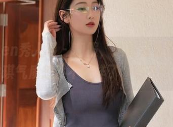 Xiuren秀人网 – 和服，这高清套图里的谭睿琪气质忽然不一样了，怎么回事？