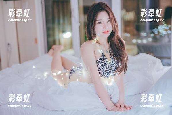 套图更新：Zzyuri的衬衫Vol.2，推荐给所有爱喝水的小白兔们！（啥意思）