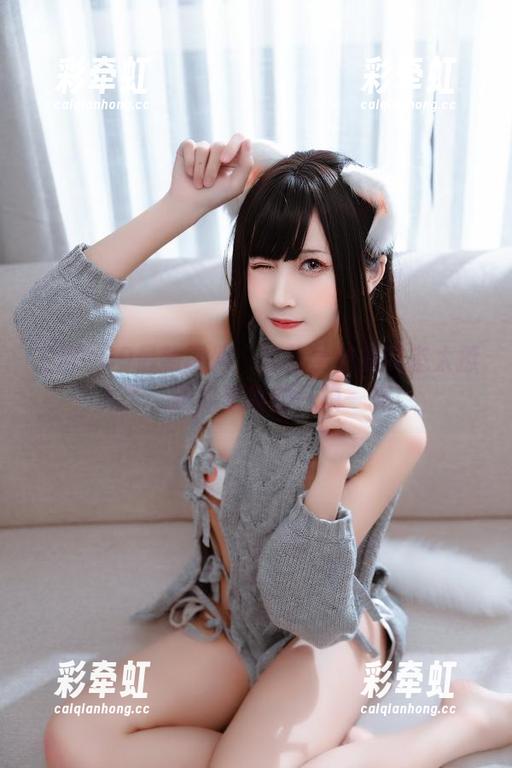 三度_69最新图册：这位学妹的姿态太撩人了，跟我想象的一模一样！