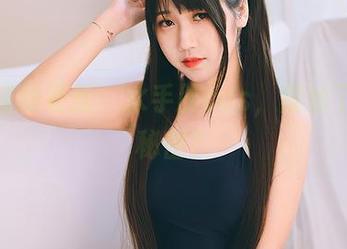 不呆猫新更新：水手服cos，黑丝下的小秘密？