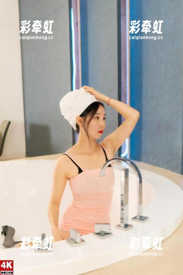 丽柜ligui-LiNa 丽柜ligui - LiNa的福利图包,一个另类的办公室职场指南!