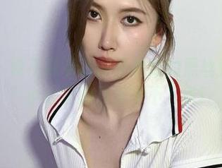 微密圈 – 敢不敢看乙醇子最新的黑丝秀腿图集？小心你的目光停不下来！