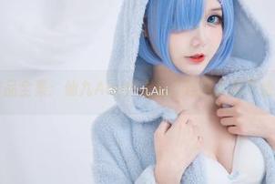 连衣裙作品全集：仙九Airi穿上后，连风儿都开始打招呼！