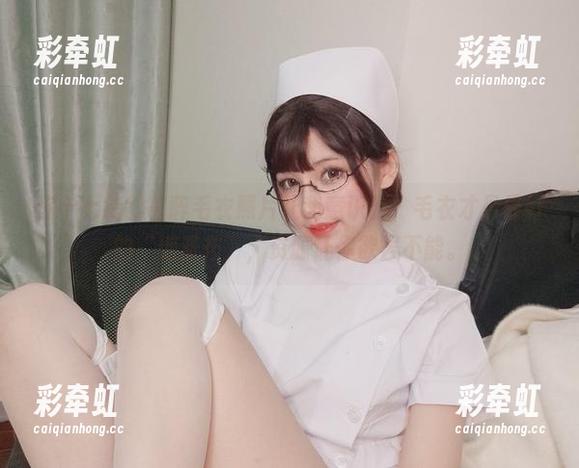 你十七鸽的宿醉毛衣照片让我意识到，毛衣才是最好的“遮羞布”，资源让你欲罢不能。