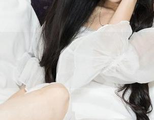 克拉女神 – 直视瑞莎的美足，高清壁纸带你去另一个维度？