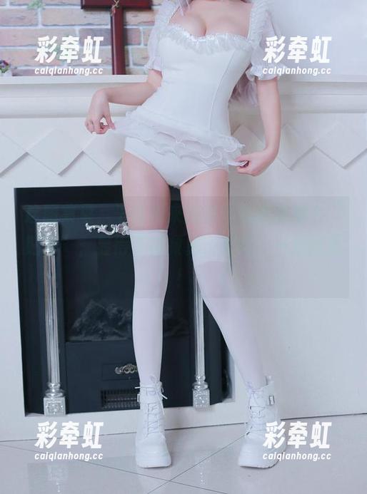 这图集里，千夜未来的连体衣总是那么“贴心”，显得不再寂寞，来吧，一起欣赏！