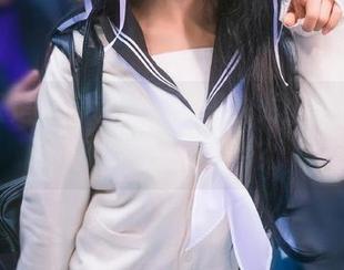 哦，只是简言私房写真里的龙姬，隔着屏幕也能闻到芳香？