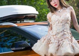 头条女神 – 心灵手巧，Coco的套装正确打开方式：资源共享，穿出门了！