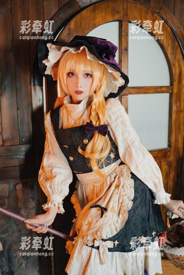 美图风暴！小和甜酒的魔理沙，嘴里吃着蘑菇，眼里似乎藏着什么？