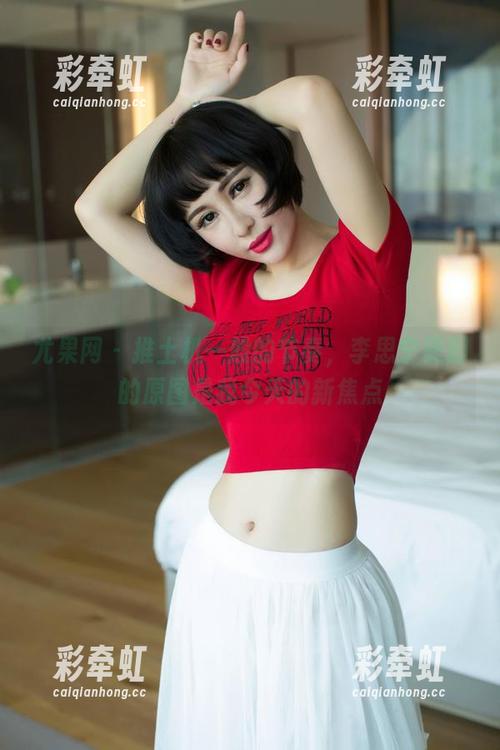 尤果网-李思宁 尤果网 - 推土机一般的节奏,李思宁美脚的原图是我今天的新焦点