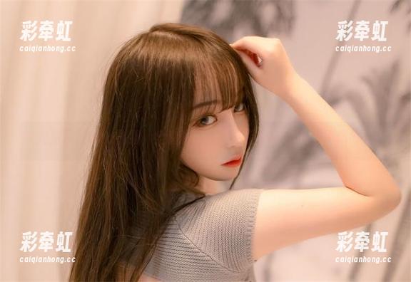 尤猫醒醒ovo礼服，全套暴露了她的品味，你不得不佩服。