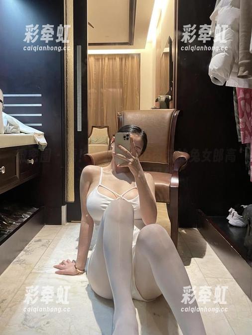 左公子666 微密圈 - 看!左公子666带来的兔女郎高清写真集,别忍住