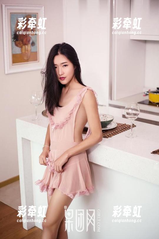 果团网 - 想成为人类版兔女郎？学莫雅琪的这张原图，下载就是你的底气！