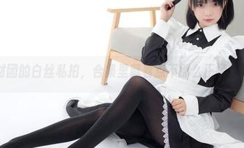 森萝财团的白丝私拍，合集里藏着点不那么正经的趣味。