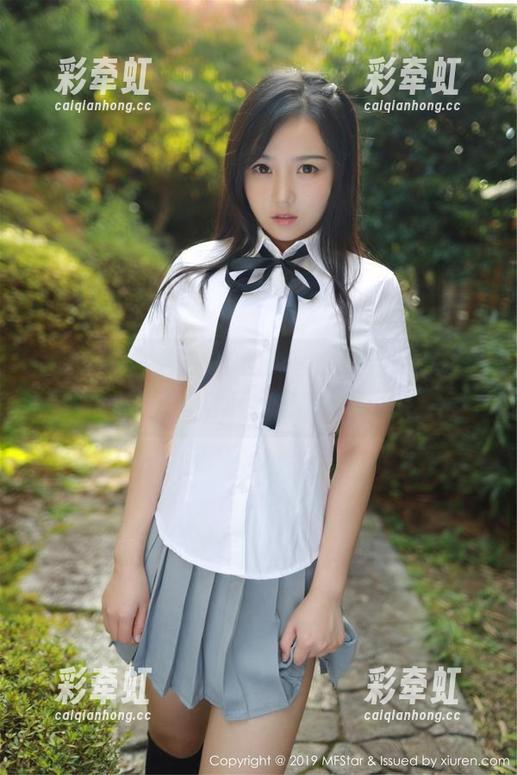 模范学院 - 程程CC的美图大集合，旗袍照里藏着的小心思真不少。