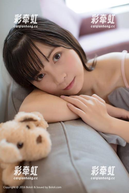 波萝社-K8傲娇萌萌Vivian 波萝社 - 和服穿得这么别致,K8傲娇萌萌Vivian的分享集真的是活生生的一场视觉嘉年华!