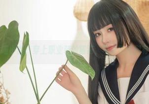 爆机少女喵小吉：穿上职业装的猫猫，写真图包别有一番风味