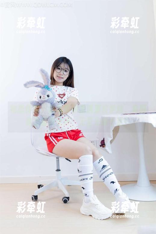 物恋传媒 - 嘉木带你走进那位学妹，套图真是脑洞大开，无圣光感十足！