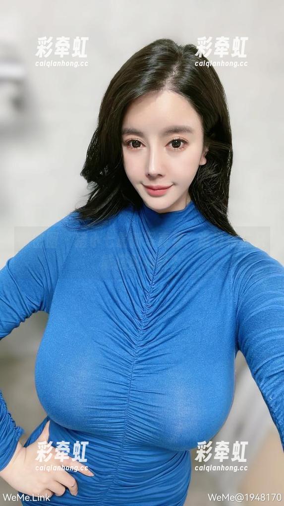 猪小七 微密圈 - 猪小七最新写真集:谁说棉袜只能搭配拖鞋?
