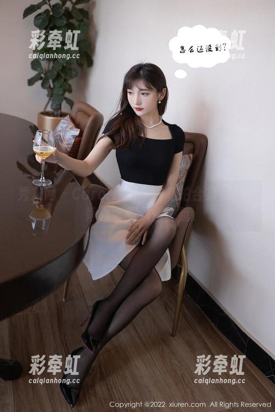 秀人网-Carol周妍希 秀人网 - Carol周妍希的私拍合集:以花嫁为名的颜值盛筵