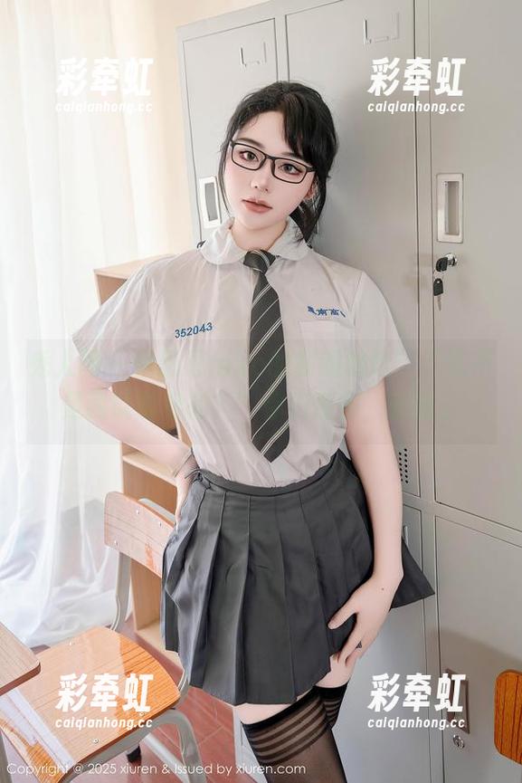 秀人网 - 伊思思niko的和服精选：“这不是我以前穿的？”你们懂得，哈哈。