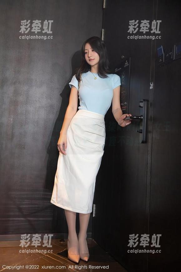 秀人网 - 原图合集：星子柒kiki的“女王”气场，坐稳了宝座不动摇