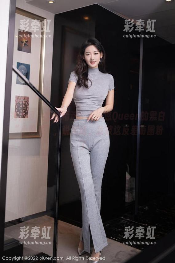 秀人网-王婉悠Queen 秀人网 - 图片精选:王婉悠Queen的黑白“小而美”,说实话,我被这反差萌圈粉了。