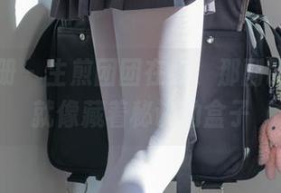 稚乖画册 – 生煎团团在线，那副眼镜看着就像藏着秘诀的盒子