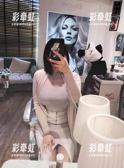 紫色哒豚豚 微密圈 - 看这里!紫色哒豚豚的散图更新,让我对颜色的迷恋又升级了。