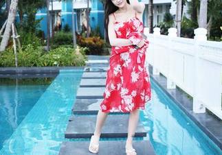 美媛馆 – 翻看王馨瑶yanni的制服合集照片，似乎每一张都有故事，但我可能只看懂了表面…