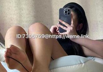 微密圈 – 看美邵女Baby的职业装写真，只想把‘我也是‘尾巴’加到你的简历里
