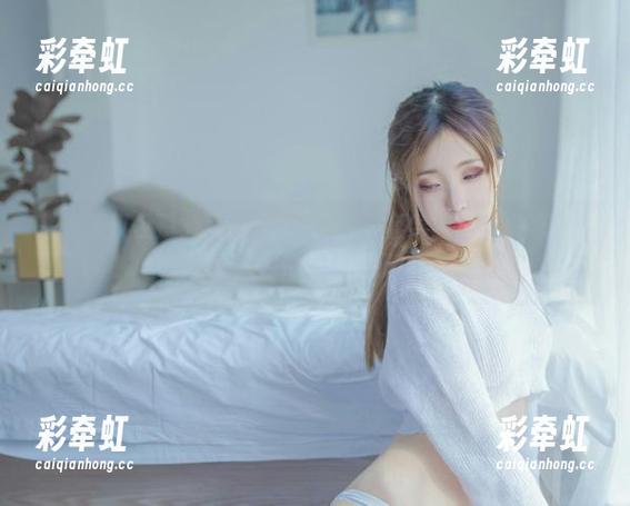 教室不仅仅是学习的地方：翎柒菜菜给我们带来新图片更新，心思都飞了！