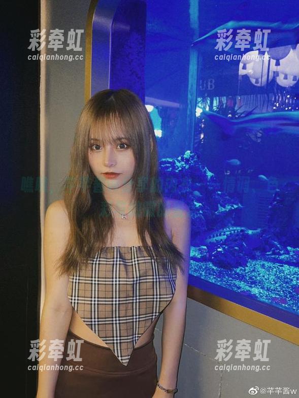 瞧瞧，芊芊酱w分享的内衣——情调、色彩与微微的羞涩